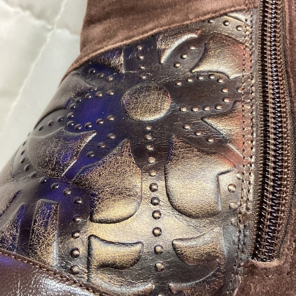 Monzo & Franco Oyster Heeled Embossed Brown Leather Upper Boots Size 8.5 EUC - Picture 11 of 13